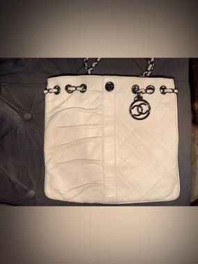 Chanel Pile Ou Face Cream Quilted Shoulder Bag